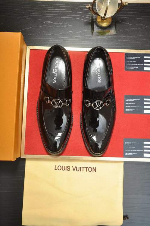 Picture of Louis Vuitton Shoes _SKULVsz38-45hnh071914618